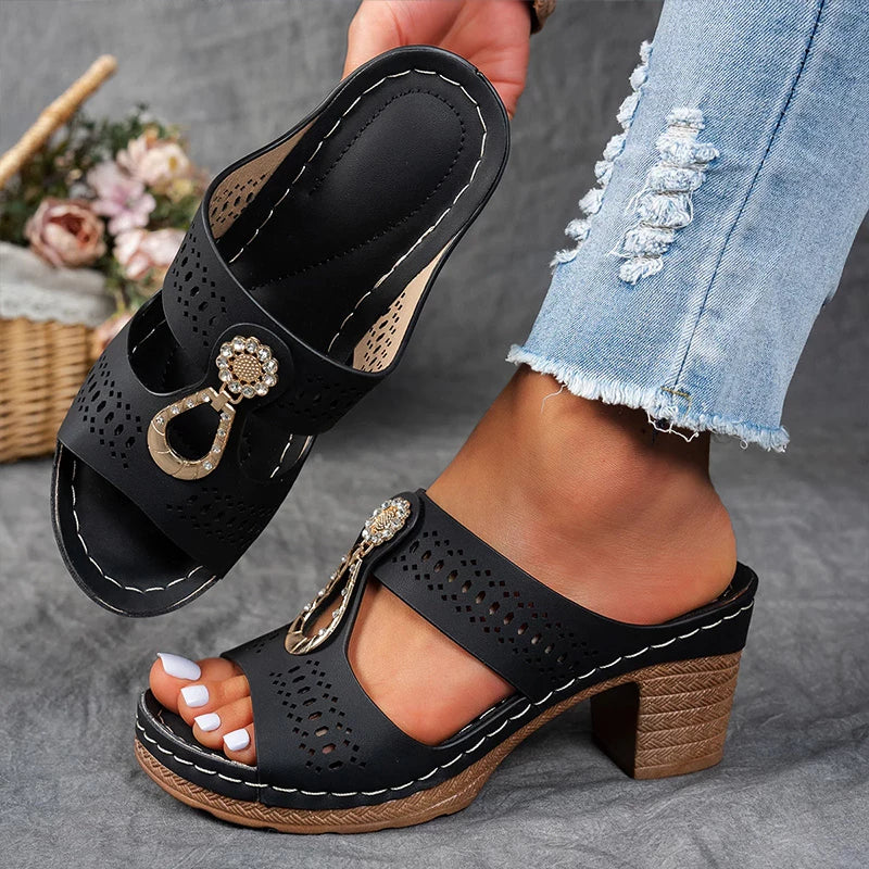 Stacy – Chic Orthopedic Sandals for Stylish Comfort